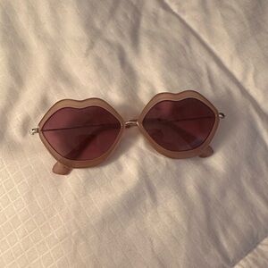 Lip Shaped Pink Sunglasses